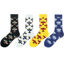 Funky Cartoon Aircraft Plane Cotton Crew Men Socks Autumn Winter Harajuku Designer Fun Crazy Funky Gift Novelty Black Yellow X0710