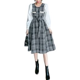 Round Neck Puff Sleeve Embroidery Plaid Shirt Stitching Lacing Tweed Dress Party D3021 210514