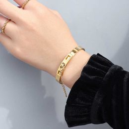 European and American Jewellery Chain Handcuff Style Buckle Adjustment Bracelet Surgical Titanium Steel Plating 2021 Korea Q0720