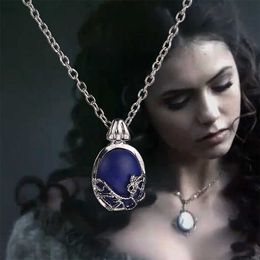 The Vampire Diaries Necklace Vintage Katherine Blue Stone Pendant Dainty Fashion Popular Movie Jewellery Cosplay Women Wholesale X0707