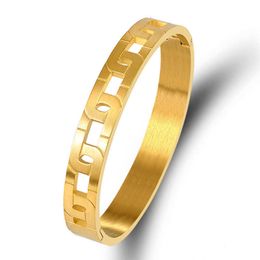 Trendy Hollow Stainless Steel Bracelets Bangles for Women Men Bangle Jewelry Fashion Cuff Bracelet Gift Q0717