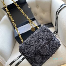 French Style 2021 Fashion Lady One-Shoulder Chain Bag MiNi Wool Designer Handbag Luxury Outdoor Imitation Brand Wallet Messenger Bag