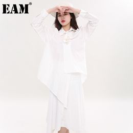 [EAM] Women White Pearl Decoration Big Size Blouse Lapel Long Sleeve Loose Fit Shirt Fashion Spring Autumn 1DD512100 21512