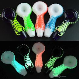 Vintage Wholesale Quality 4inch Scorpion Luminous glass pipe bong water smoking for tobacco use