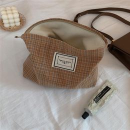 Storage Bags Fine Plaid British Style Cotton Cosmetic Toiletries Portable Simplicity Travel Tourism Collapsible Bag Organiser Package
