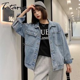 Vintage Denim Jacket Women Spring Coat Ripped oversized Outerwear Coats Windbreaker Boyfriend Female Jeans Plus Size 211014