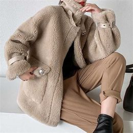 Women Autumn Winter Faux Lamb Fur Sheepskin Coat Genuine Granular Sheep Shearing Jacket Female Casual Warm Outerwear 211122