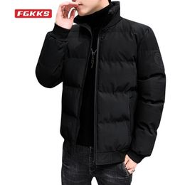 FGKKS Men's Cotton-padded Jacket Winter Trend Tiger Head Short Padded Men's Jacket Thick Casual Down Padded Jacket Men 211204