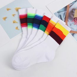 mens socks Wholesale cuiple Cotton fashion Letter Breathable Sports skateboard Sock Random color average