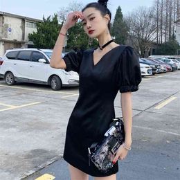 Black Women Dress V-Neck Lantern sleeve Slim fit Fit Fashion Spring dress vintage 210507