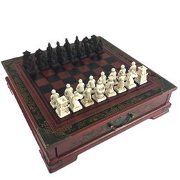 New Wood Chess set Chinese Retro Terracotta Warriors Chess Wood Do Old Carving Resin Chessman Christmas Birthday Premium Gift