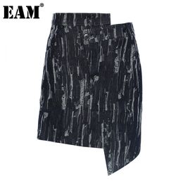 [EAM] High Waist Dark Blue Burr Irregular Split Joint Denim Half-body Skirt Women Fashion Spring Autumn 1DA397 210512