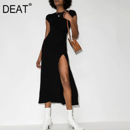 DEAT Women Black Asymmetrical Folds Split Fork High Dress New Round Neck Short Sleeve Slim Fit Fashion Tide Summer 7E3626 210428