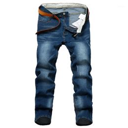 Homens jeans homens grandes elásticos de cintura alta fábrica de fábrica de fábrica de fábrica de comprimento total plus tamanho 28-42 44 46 48