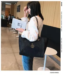 Canvas Duffel Bags European and American fashion large Handbag single shoulder women's short distance travel cowboy bag