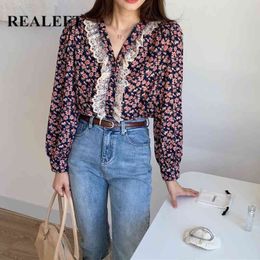 Vintage Floral Printed Women Blouse Spring Summer Lace Patchwork V Neck Ruffles Long Sleeve Female Shirts Tops 210428