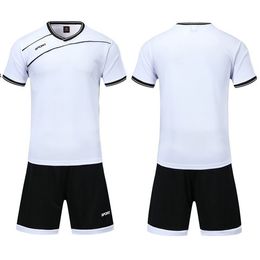 2021 Men Kids Youth Soccer Jerseys breathable Sets smooth white football sweat absorbing and children is train sui