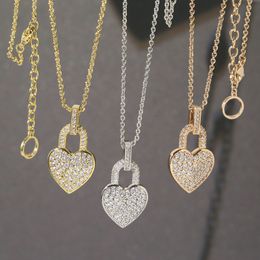 Märke lyx full diamant kärlek lås hänge halsband mode ny kristalldesigner halsband för kvinnor rostfritt stål elektroplätering 18k guld halsband smycken