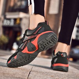 Top Leahther 2022 Women Quality Mens Running Shoes Black White Blue Red Yellow Gray Sports Trainers Sneakers Size 36-45 Code: 68-1836274