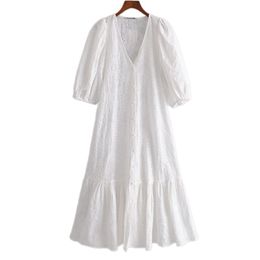 Fashion Hollow Out Embroidery Midi Dress Vintage White Half Sleeve Female es Mujer Vestido Spring 210430