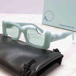 Offizielle 2023SS Neueste quadratische klassische Mode Offs Sonnenbrillen Polycarbonatplatte Kerbrahmen Weiße Herren- und Damenbrillen mit PK5D