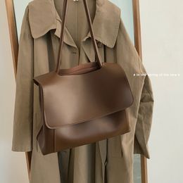 Hbp kahverengi kadın çanta büyük kapasiteli basit tote çanta moda koltuklu evrak çantası hobo tasarımcısı üst düzey Kore omuz çantası