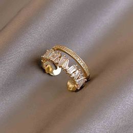 -Lujos de lujo diseñadores de moda Mujeres de doble capa anillo de diamante completo muestra luz de temperamento simple exquisito personalizado y versátil tamaño ajustable bueno agradable