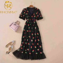 New Fashion Black Strawberry Dress Woman Puff Sleeve Mesh Long Dress Lace Up Strawberries Plus Size Dresses 2021 Women Party Y1204