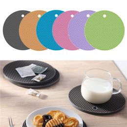 Candy Colour Round Shaped Silicone Non-slip Heat Resistant Cup Mat Coaster Cushion Placemat Pot Holder 18*18*0.3cm