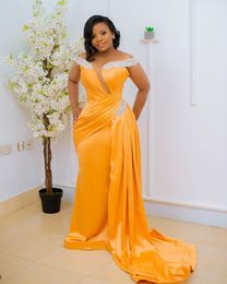 Plus Size Arabic Aso Ebi Yellow Mermaid Sexy Prom Dresses Crystals Beaded Satin Evening Formal Party Second Reception Bridesmaid Gowns Dress Zj330 407