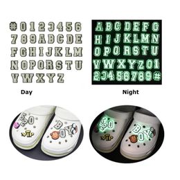 100PCS/LOT Glow in The Dark Croc Charms PVC Noctilucence Accessories Decoration Bad Bunny for Clog JIBZ Button Charm