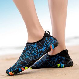 2019 Men Woman Beach Summer Outdoor Wading Shoes Swimming Slipper On Surf Quick-Drying Aqua Shoes Skin Sock Striped Water Shoes X0728