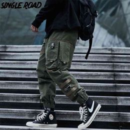 Single Road Mens Cargo Pants Fashion Side Pockets Hip Hop Techwear Joggers Male Japanese Streetwear Trousers 210715