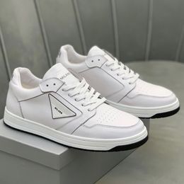 Mens casual shoes black and white color matching two-color soles triangle decoration fashion simple style men daily outdoor driving all-match flat shoess