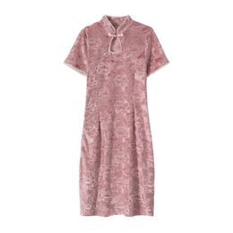 Pink Mandarin Collar Short Sleeve Knee Length Pencil Cheongsam Dress Summer Velvet D0978 210514