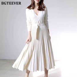 BGTEEVER Elegant V-neck Thick Warm Women Knitted Pleated Dress Long Sleeve Belted Sashes Ladies Sweater Dress 2020 Autumn Winter G1214