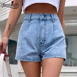 Solid Button Fly Pleat Front Denim Shorts Women Summer Light Wash High Waist Female Casual Straight Jeans 210510