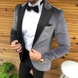 Gray Velvet Prom Men Suits for Wedding 2 piece Slim fit Groom Tuxedo with Black Peaked Lapel Custom Man Fashion Jacket with Pant X0909