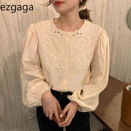 Ezgaga Vintage Shirts Women Korean Chic Embroidery Flower Hollow Out Single Breasted Puff Sleeve Blouse Office Lady Elegant 210430