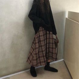 Harajuku Autumn Winter Women Midi Pleated Skirt High Waist Maxi Plaid Skirt Female Saias Korean Streetwear Big swing Long Skirts 210619