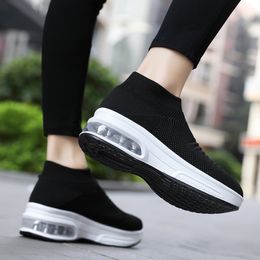 Wholesale 2021 Top Quality For Mens Women Sport Running Shoes Mesh Breathable Sock Runners Purple Pink Outdoor Sneakers SIZE 36-45 WY32-A12