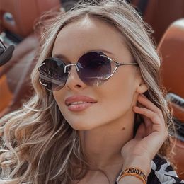 Brand Luxury Fashion Round Sunglasses Women Men Rimless Shades Sun Female Blue Tea Glasses Oculos zonnebril dames