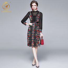High Quality Fashion Designer Runway Embroidery Dress Women's Elegant Lace Patchwork Holiday Vintage A Line Vestido 210520