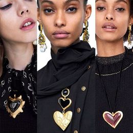 Fashion Bohemian Retro Big Love Heart Collar Pendant Necklace for Women Vintage Statement Chain Wedding Party Jewelry Gift