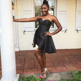 Little Black Satin Short Homecoming Dresses with Beaded Overskirts Sweetheart Graduation Party Bride Gowns Zipper Back Mini Prom Dress M77