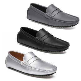 2021 scarpe da guida casual da uomo in pelle doudou suola morbida moda nero navy bianco blu argento giallo grigio calzature all-match pigro transfrontaliero 38-46 sedici