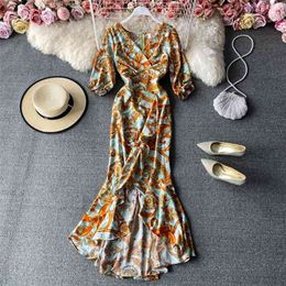 Spring Autumn Temperament Fashion V-neck Dress Women Slim Floral Trumpet Sleeve Lotus Leaf Fish Long C149 210507