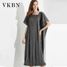 VKBN Summer Dress Women Casual Square Collar Ruched Fabric Pullover Short Sleeve Party Elegant Maxi Dress Fashion 210507