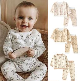 Set di vestiti per bambini a maniche lunghe con stampa floreale felpe top pantaloni 2 pezzi completo per 0-24 mesi neonato neonato di lusso bambina autunno