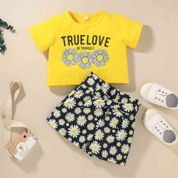 Summer Children Sets Short Sleeve O Neck Print Floral T-shirt Daisy Shorts Cute Girl Clothes 18M-6T 210629